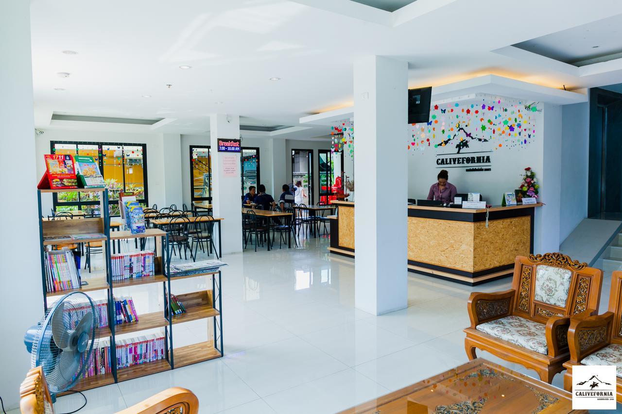Calivefornia 2016 Hotel Chiang Rai Bagian luar foto