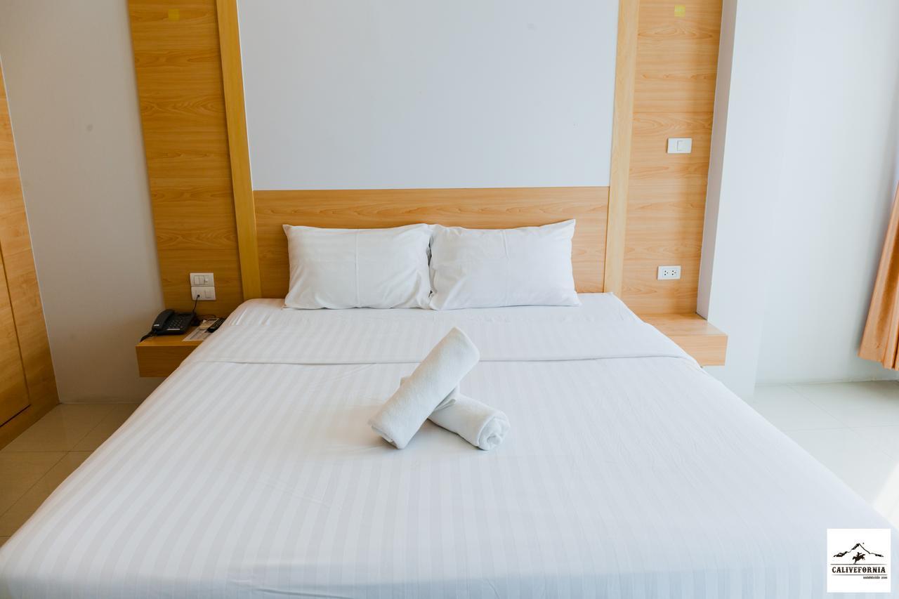 Calivefornia 2016 Hotel Chiang Rai Bagian luar foto