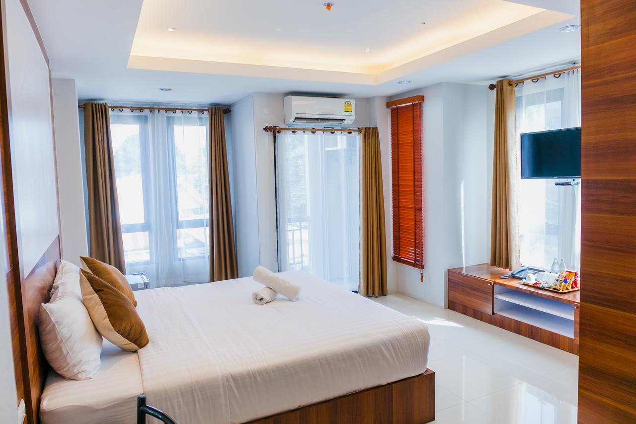 Calivefornia 2016 Hotel Chiang Rai Bagian luar foto