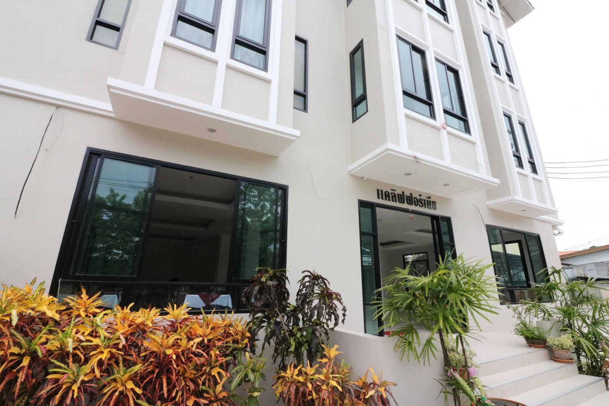 Calivefornia 2016 Hotel Chiang Rai Bagian luar foto